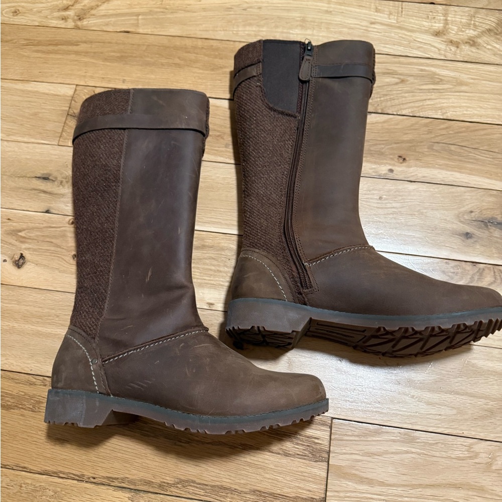 Eddie Bauer Women’s Leather & Wool Tall Boots Brown Waterproof – Size 7
